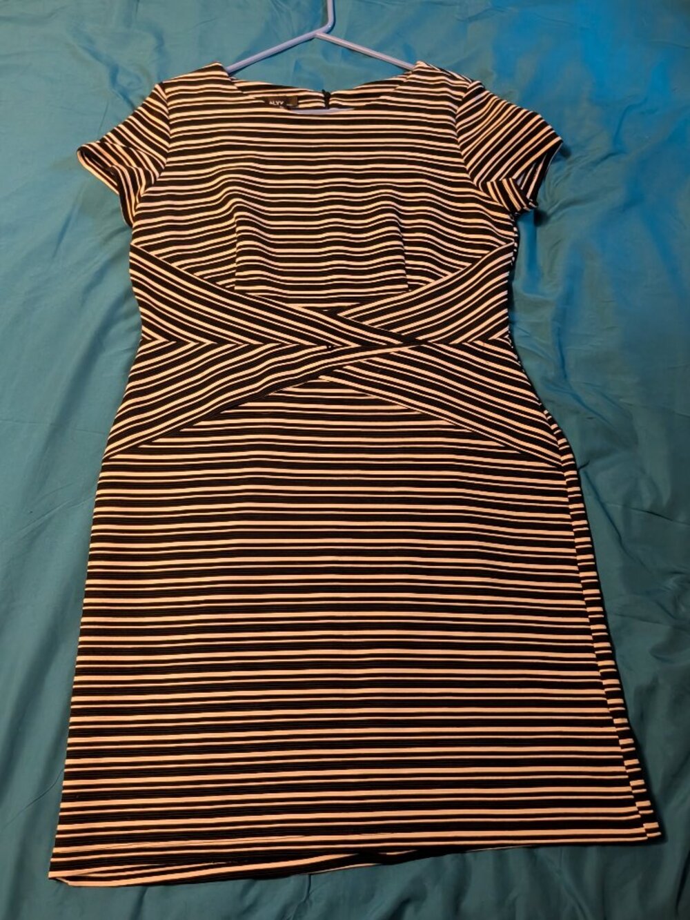 Alyx Fitted Black and White Textured Bodycon Mini Dress Size 16